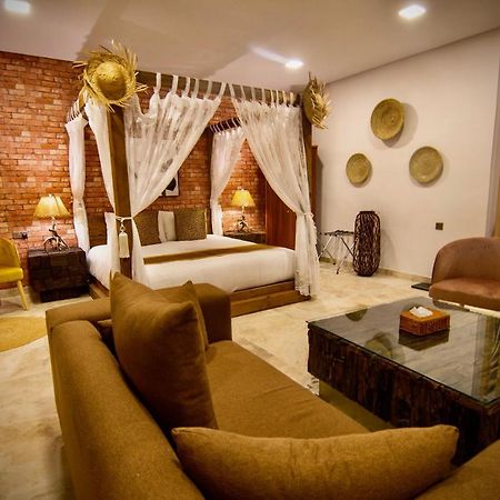 Coastline Resort Al-Musannah Extérieur photo