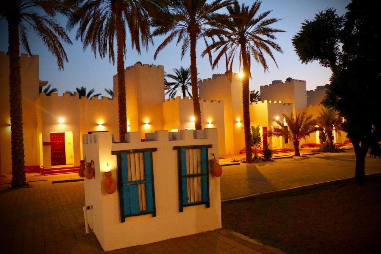 Coastline Resort Al-Musannah Extérieur photo