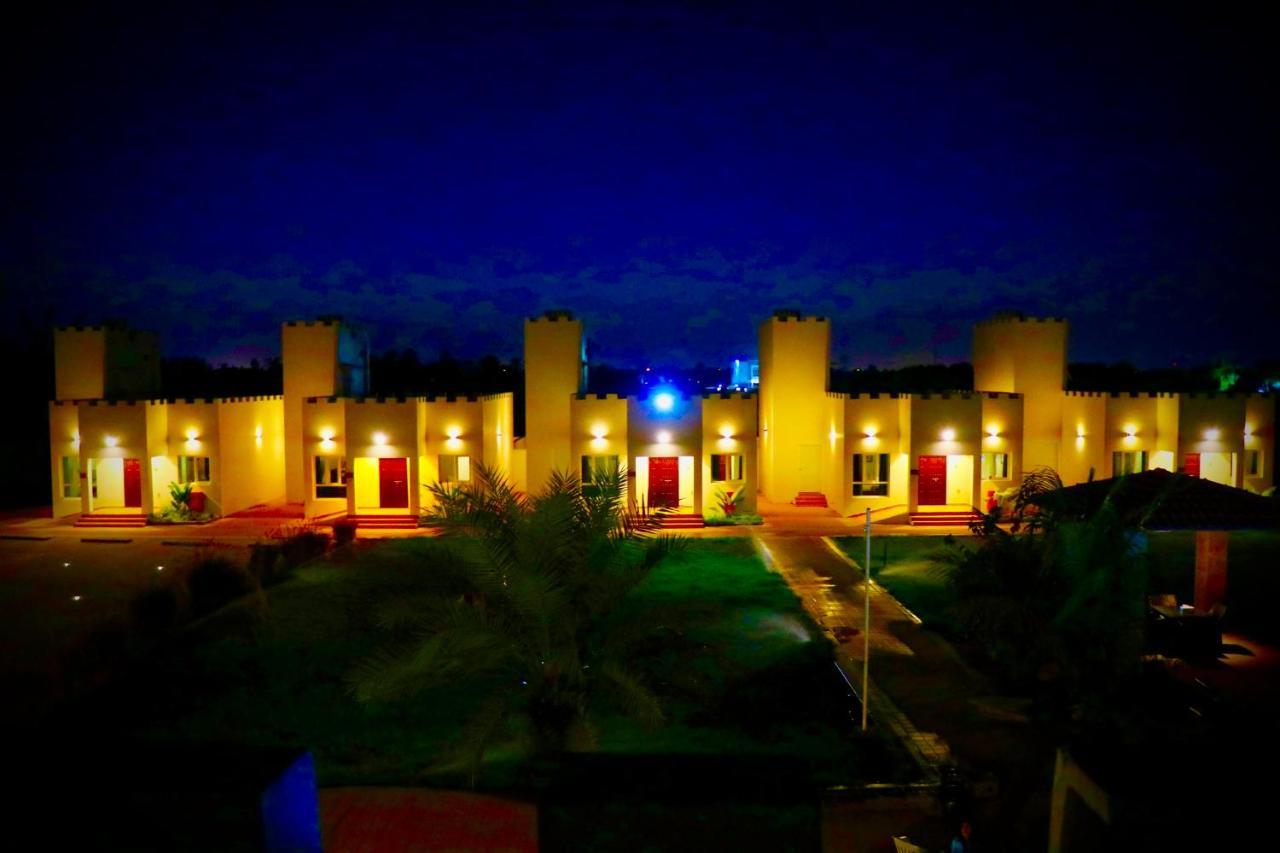 Coastline Resort Al-Musannah Extérieur photo