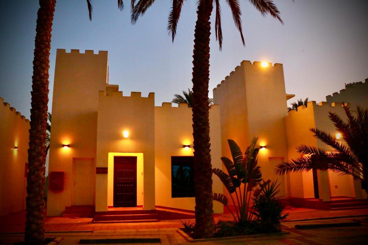 Coastline Resort Al-Musannah Extérieur photo