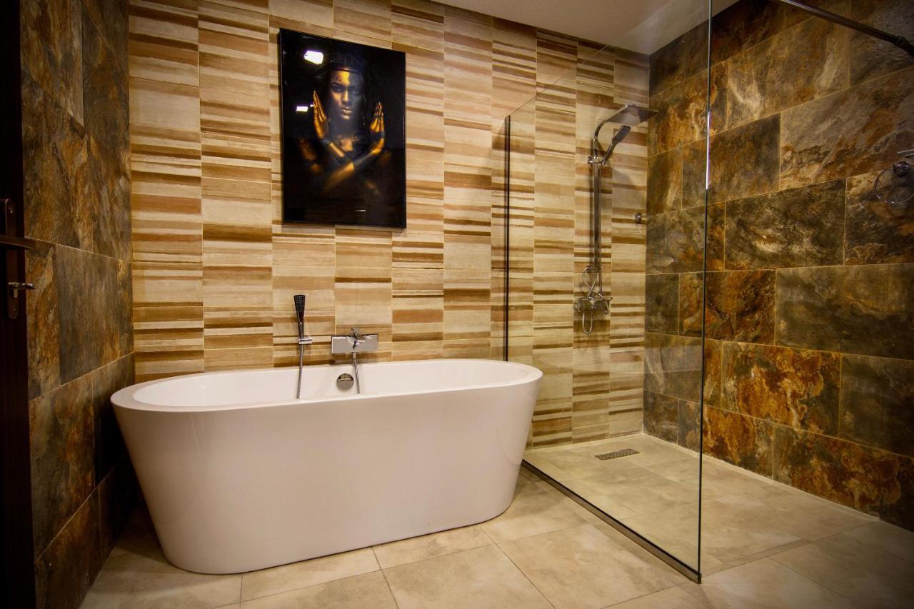Coastline Resort Al-Musannah Extérieur photo