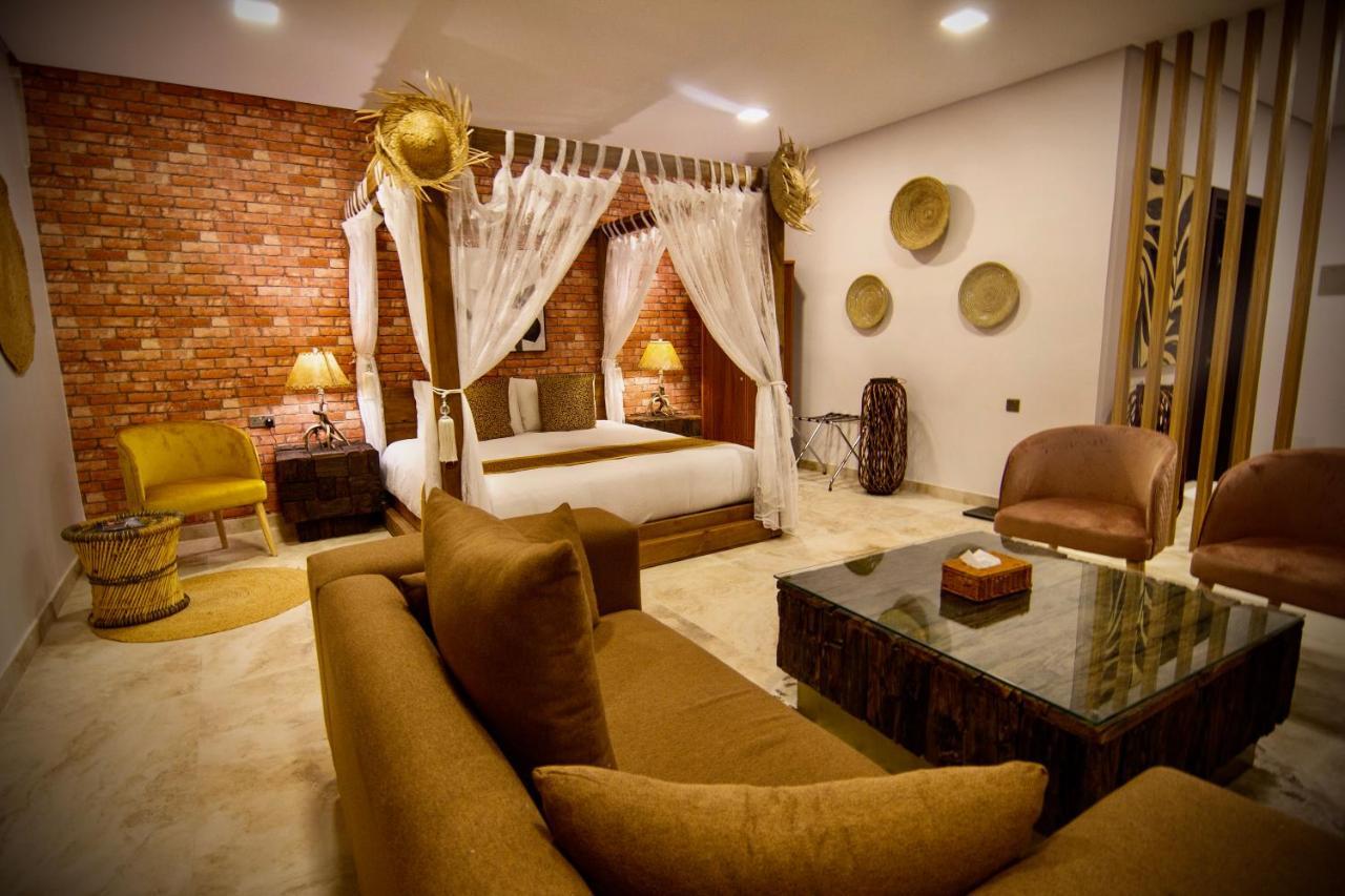Coastline Resort Al-Musannah Extérieur photo
