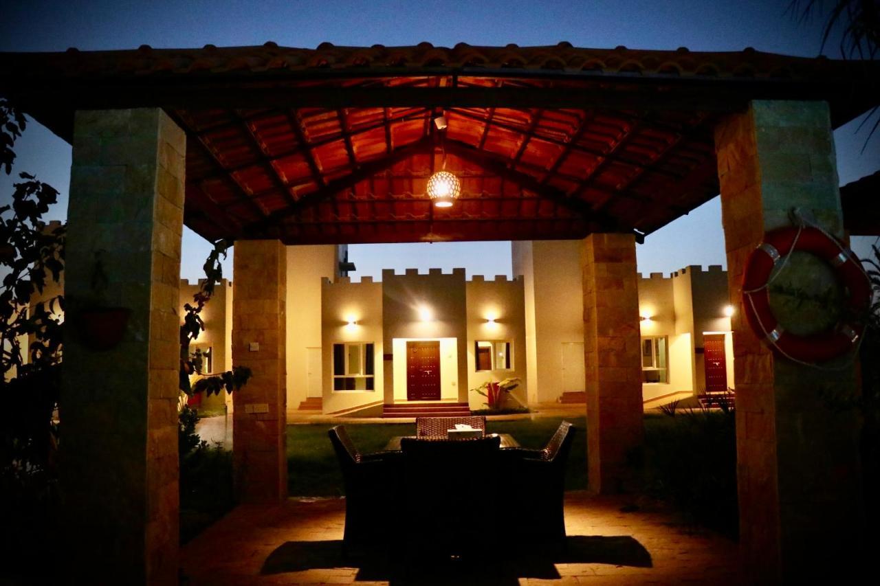 Coastline Resort Al-Musannah Extérieur photo